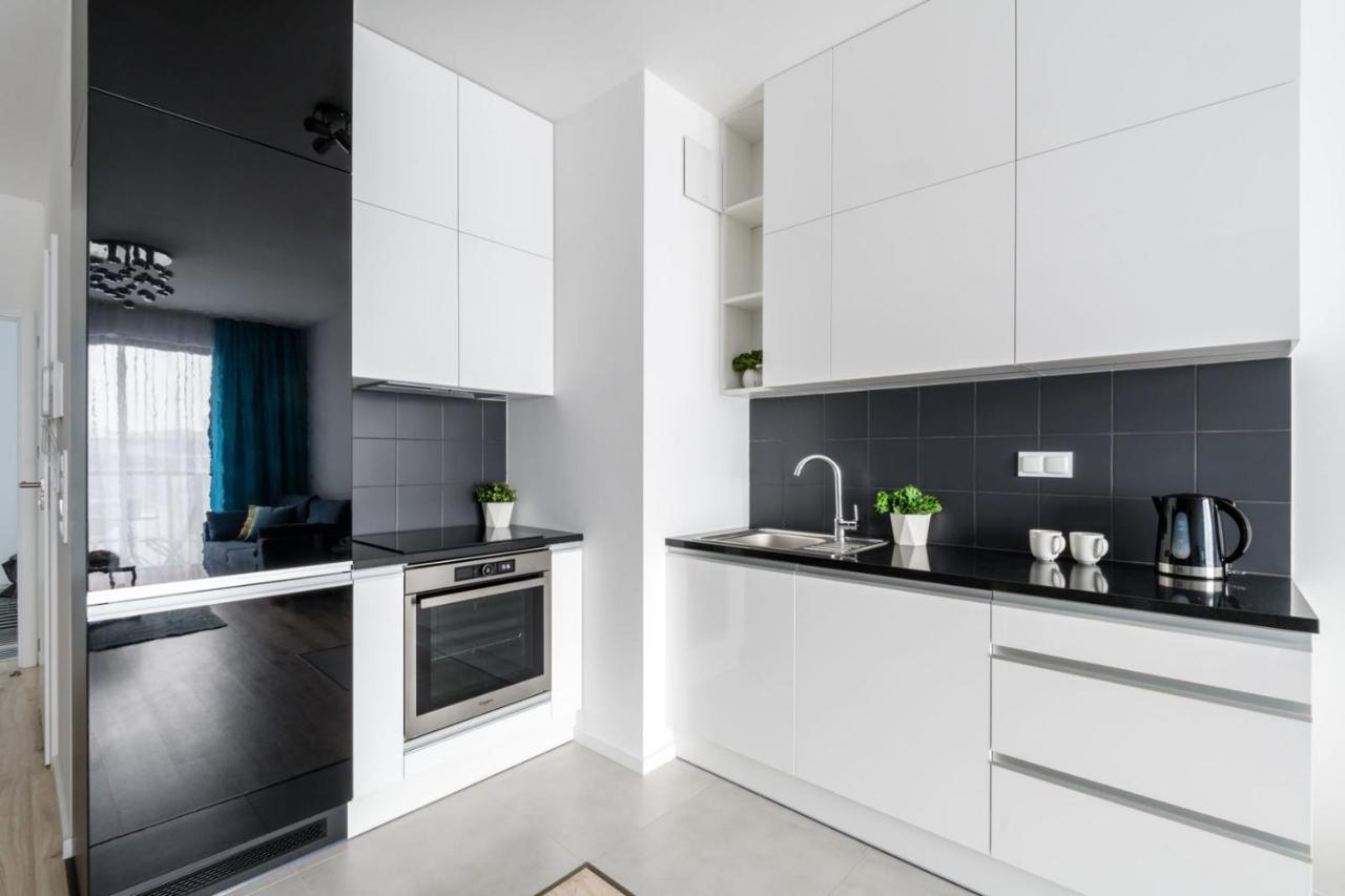 P&O Serviced Apartments Woronicza Varşovia Exterior foto